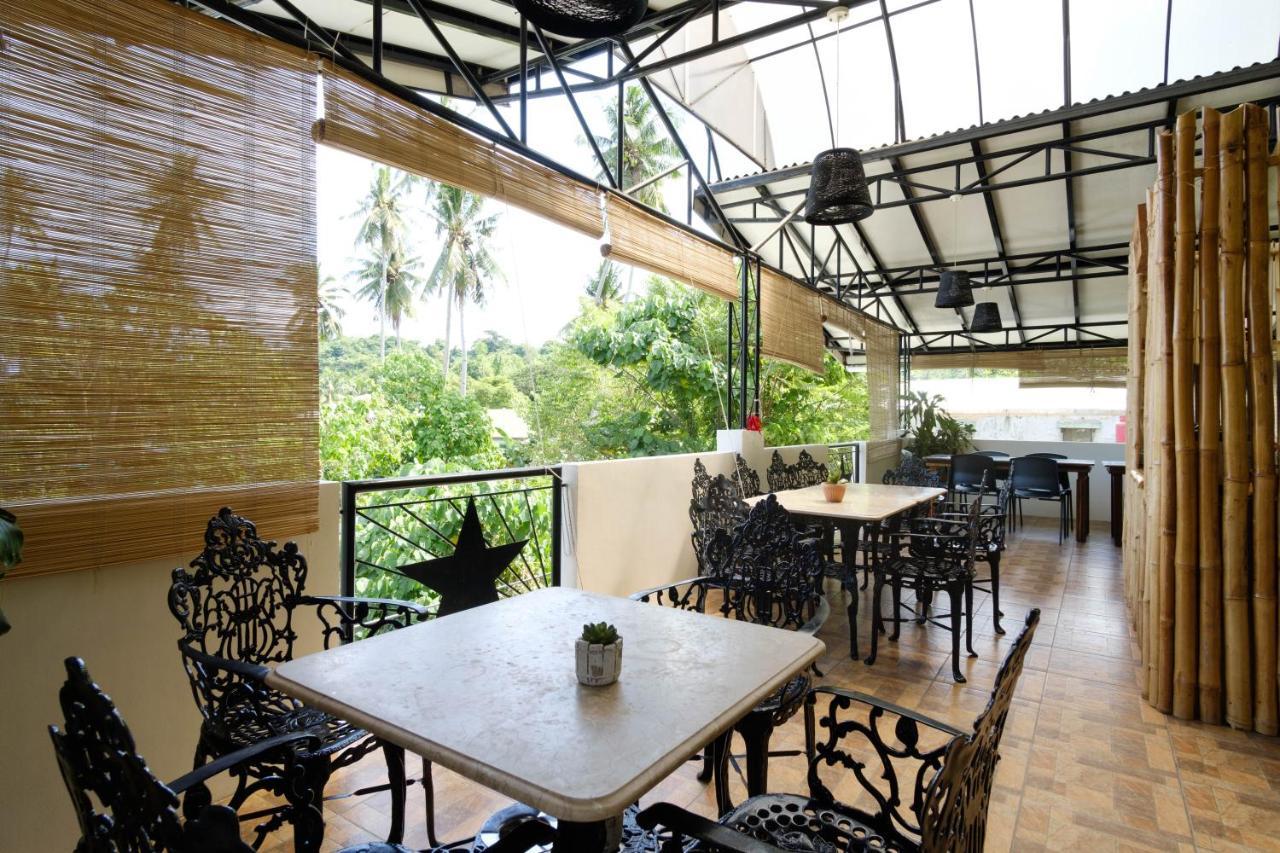 Reddoorz Plus @ West Nautical Road Puerto Galera Ngoại thất bức ảnh